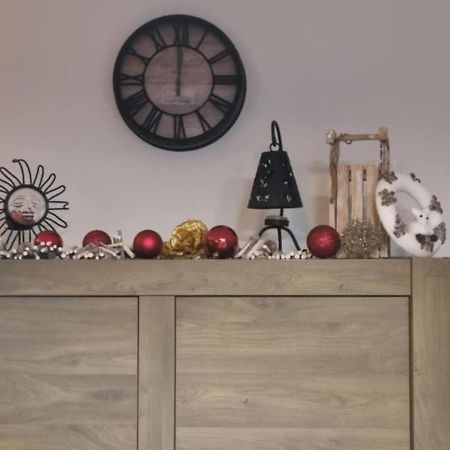Comme Chez Soi Apartment จิเวต์ ภายนอก รูปภาพ