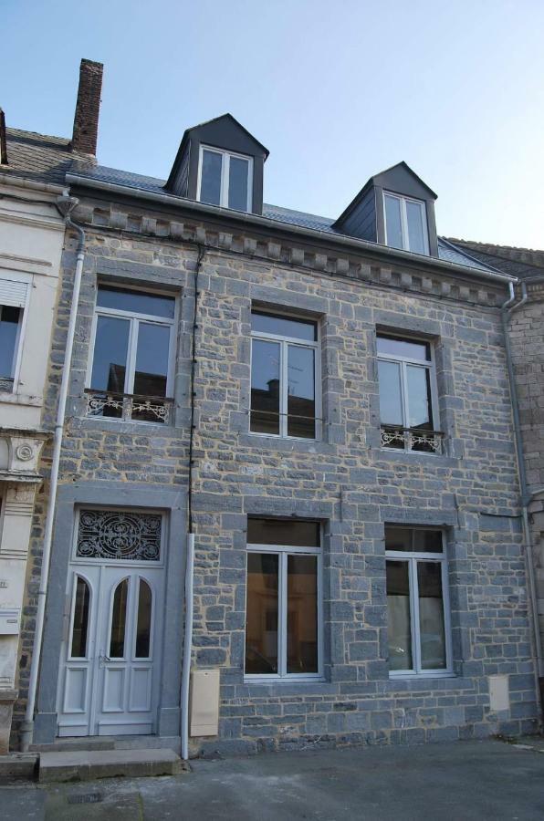 Comme Chez Soi Apartment จิเวต์ ภายนอก รูปภาพ
